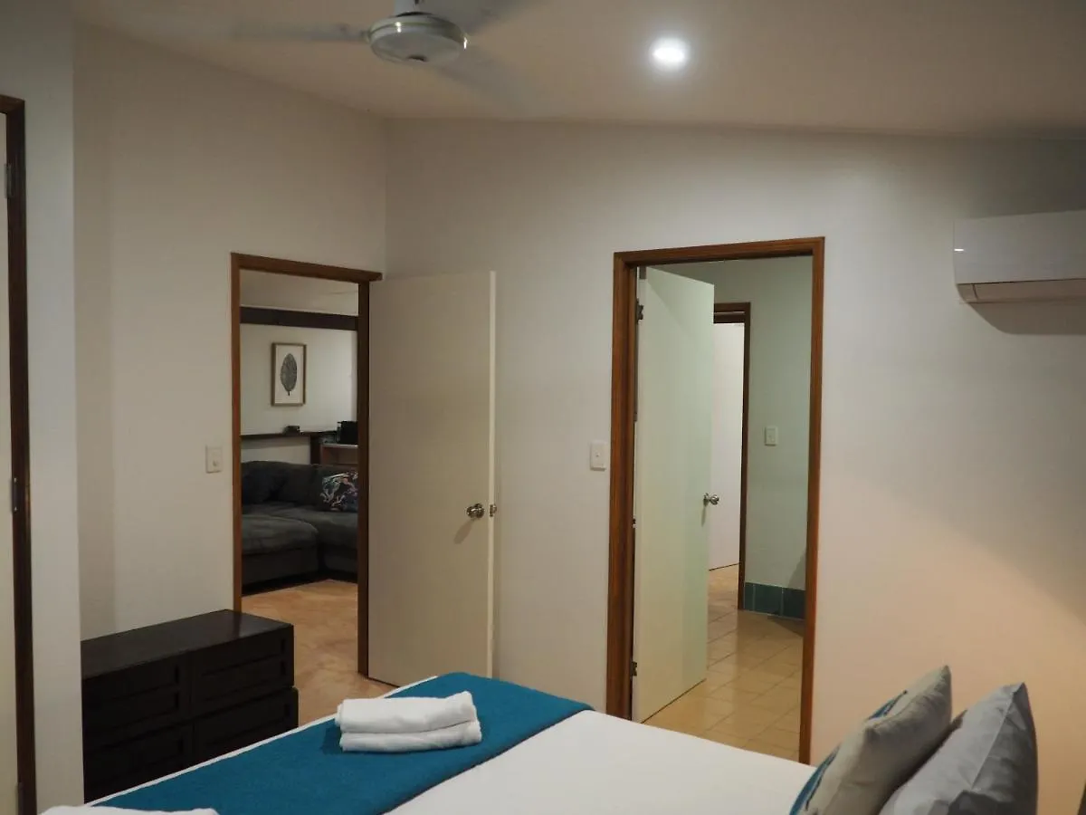 Cassawong Cottages Mission Beach Villa