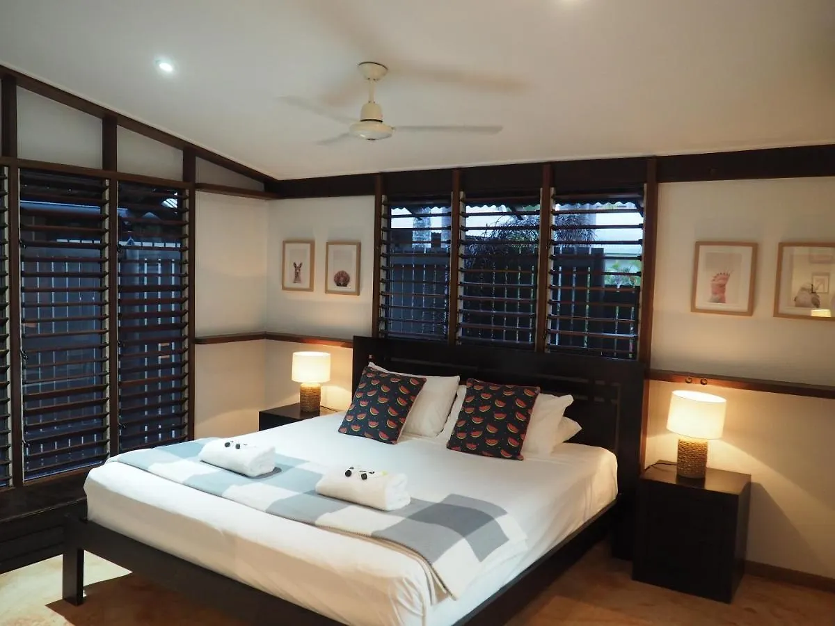 Cassawong Cottages Mission Beach Villa