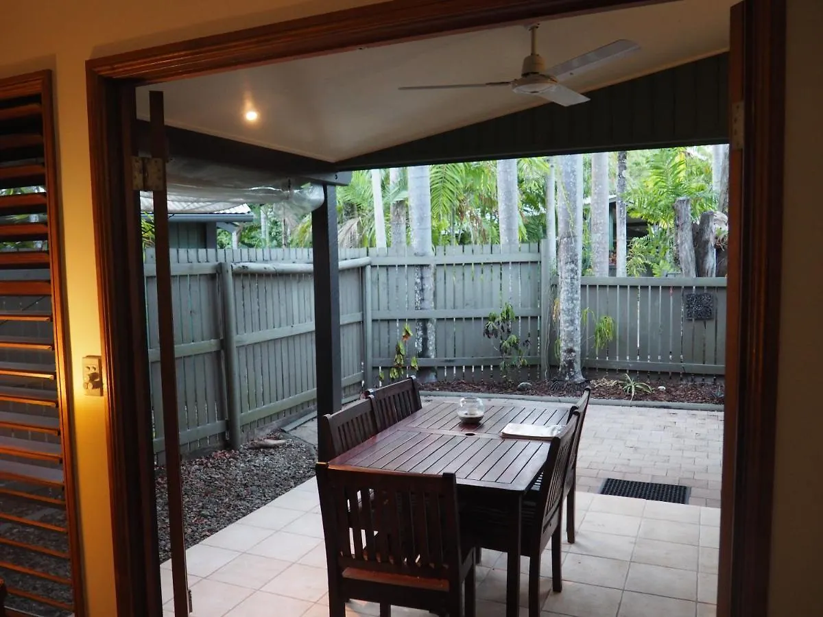 Cassawong Cottages Mission Beach Villa