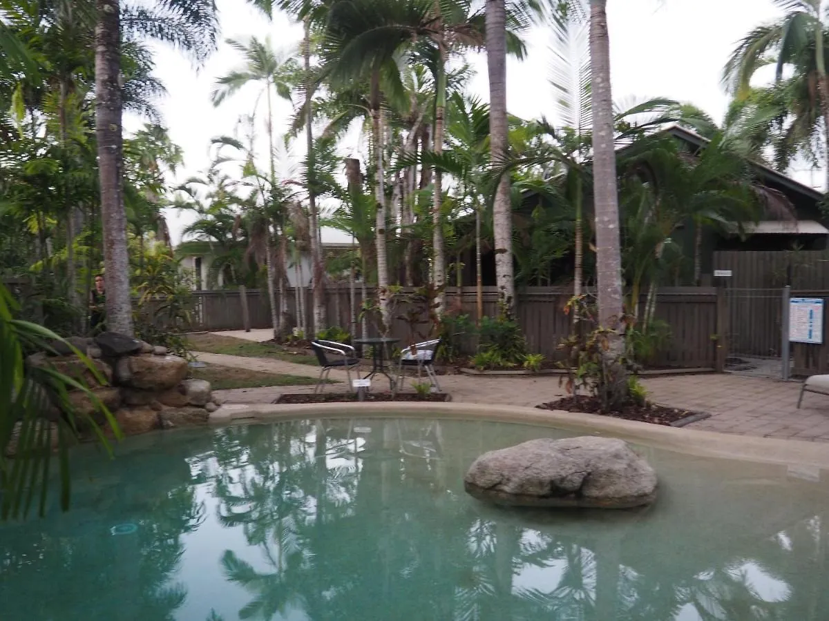 Villa Cassawong Cottages Mission Beach Australia