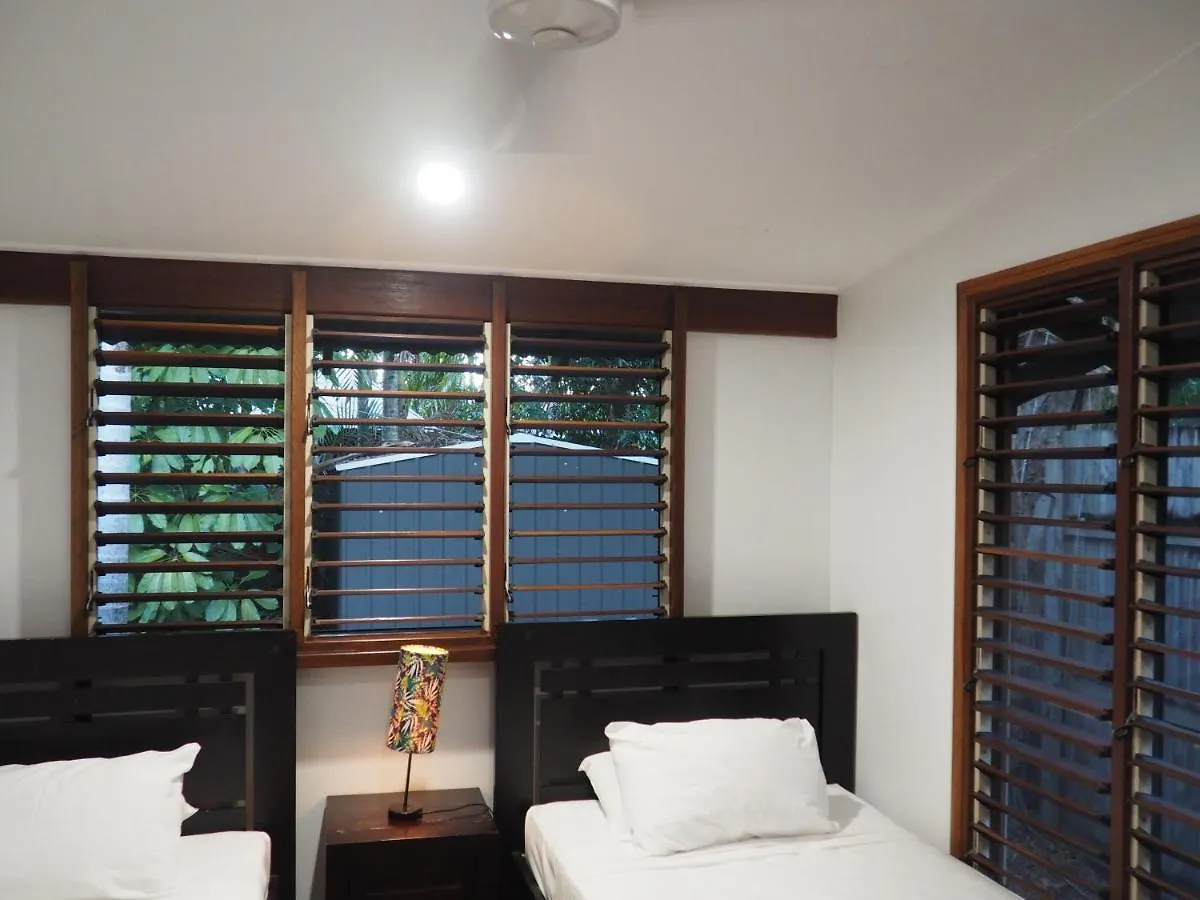 Villa Cassawong Cottages Mission Beach