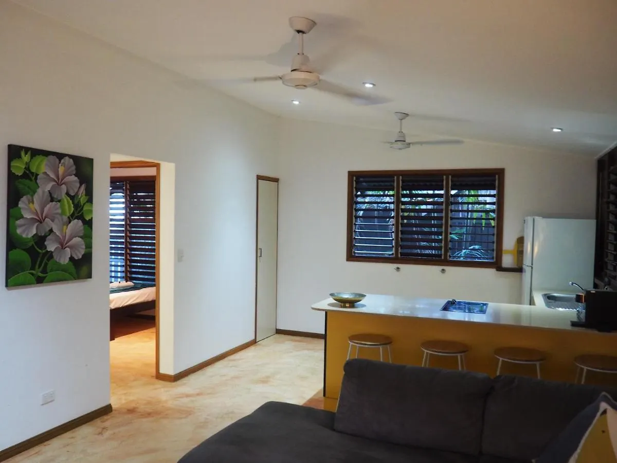 Villa Cassawong Cottages Mission Beach Australia
