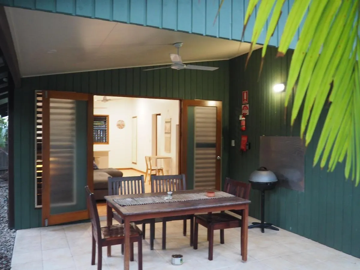 Cassawong Cottages Mission Beach Villa